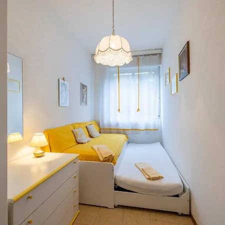 Mina House - Fronte Mare Con Ampia Terrazza E Garage Appartement