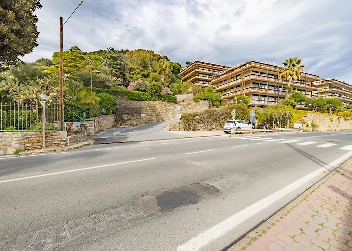 Mina House - Fronte Mare Con Ampia Terrazza E Garage *